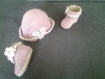 Ensemble chaussons et chapeau 0 a 3 mois bois de rose au crochet 