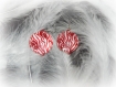 Boucle d'oreilles en perle imprimée zébré rouge et blanche 