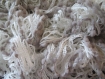Echarpe tricotée avec laine rico design loopy pompon, crème