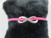 Bracelet " infini, suédine rose ", avec tour de poignet réglable - ref bs022 