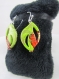 Boucle oreille crochet - perle acrylique ajourée vert/rouge/doré 
