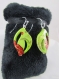 Boucle oreille crochet - perle acrylique ajourée vert/rouge/doré 
