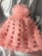 Bonnet au crochet de acrylique rose  pour fille 