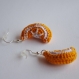 Boucles d'oreille orange au crochet 