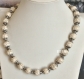 Collier bien-être en magnésite 10mm, perles chapeau argent du tibet 