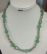 Collier en aventurine verte ,pierre du self-contrôle, perles 6 et 10mm, perles riz et perles ovales plates, perles rondes dorées 