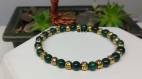 Bracelet bien-être en malachite, pierre de la douleur,perles 5 mm et perles rondes dorées argent du tibet 