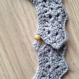Col gris en laine en dentelle au crochet 