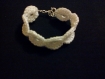 Bracelet blanc 7 motifs au crochet. 