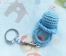 Porte-clé tétine bleue au crochet. 