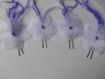 Pic à chignon mariage fleur en organza blanc et violet plume 