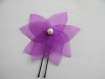 Pic à chignon mariage fleur en organza violet 