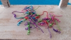 50 boucles d'oreilles crochet de couleurs 
