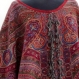 Cape poncho en pure laine à motifs paisley rouges et multicolores 