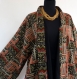 Veste kimono à grand col en coton imprimé etbnique noir, beige, vert et bordeaux. réversible intérieur noir uni 