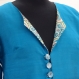 Veste courte réversible en soie imprimée beige , bleu et vert, doublée polyester et soie unie 