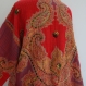 Veste gilet en lainage rouge et ocre, motifs paisley rebrodés au fil de laine 