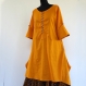 Longue tunique femme en coton safran uni , col rond et boutons sur le devant 