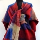 Grand chale poncho en laine mélangée acrylique, écossais bleu, rouge et ivoire 