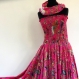 Robe bustier en coton rose fuchsia, motifs grand paisley, top smocké , jupe 45 pans 