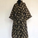 Kimono robe de chambre noir et beige à dessins pailsley 