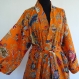 Kimono robe de chambre orange et multicolore à dessins pailsley 