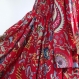 Jupe longue rouge et multicolore à dessins paisley en coton , 45 pans 