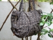 Sac à main grande taille en tissu de coton imprimé block print noir et gris avec bijou de sac 