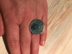 Bague fantaisies en perles microbilles bleues turquoises 