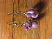Boucles d'oreilles pendantes violettes 