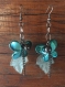 Boucles d'oreilles pendantes avec papillon turquoise 