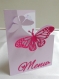 Menu papillons carte double sur chevalet assorti faire-part papillons rond fuchsia blanc 