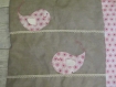 Couverture bébé gris et rose, thème oiseaux pour lou elyne