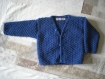 Gilet bleu bébé garçon tricot main 