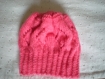Bonnet rose bébé fille tricoté main 