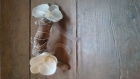 Porte-alliances bois flotté/orchidées mariage ou déco sur commande 