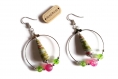 Boucles d'oreilles créoles - perles en papier - perles en verre - pierres naturelles - vertes roses fuchsias 