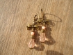 *boucles avec des perles semi-précieuses de jade mashan couleur rose poudrée 