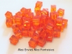 10 perles carré / cube acrylique 7mm couleur orange 
