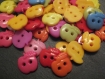 Destockage lot de 100 boutons acrylique forme pomme coloris mixés 16mm al1 