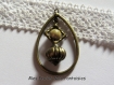 1 breloque / pendentif goutte 4.8cm : perles magique beige et cage a perle 