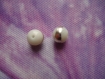 Perle en verre teintée de blanc avec rainure argentée dans le milieu 8 mm en lot de 10 