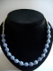 Trés beau collier avec perle de lave bleu 