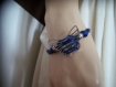 Trés joli bracelet bleu argenté 