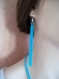 Trés belle chaine bleu avec ses boucles d'oreilles 