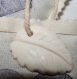 Coussinet en coton écru garnit lavande à suspendre 