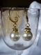 Boucles d'oreilles perles strassées et montures en plaqué or 