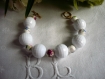 Bracelet blanc perles céramiques et acryliques 