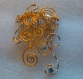 Farandoles de bijoux de tête en fil alu doré, perles et strass 