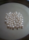 Perles rondes en plastique effet nacre 4mm 
